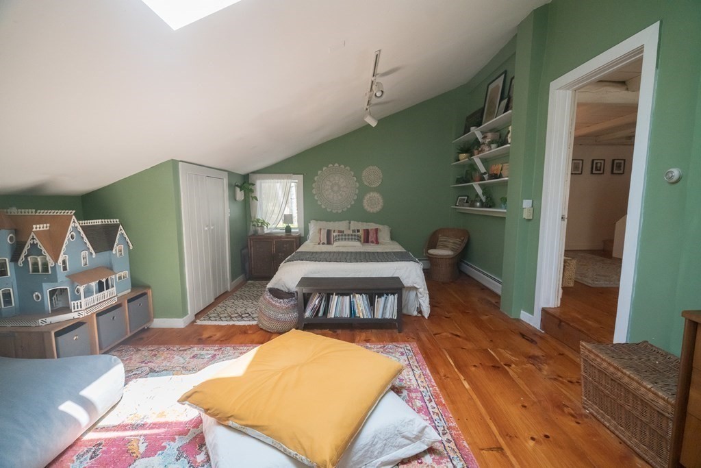 295 Montague Road