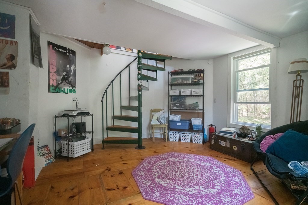 295 Montague Road