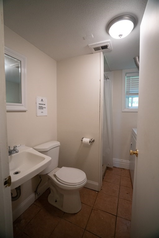 10 Carriage Ln