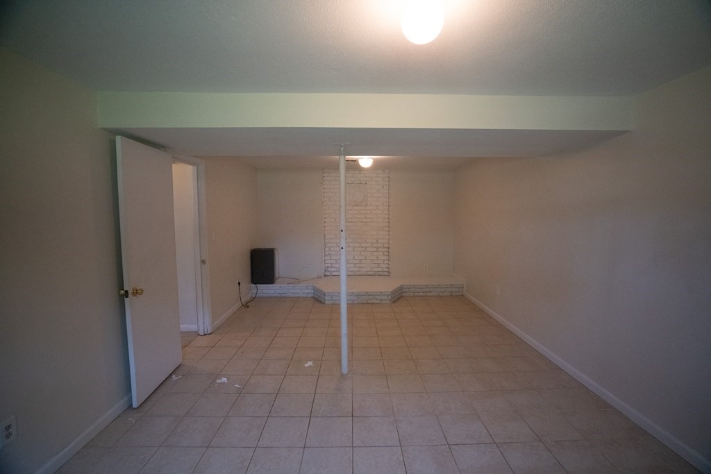 10 Carriage Ln