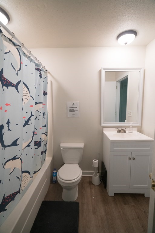 10 Carriage Ln