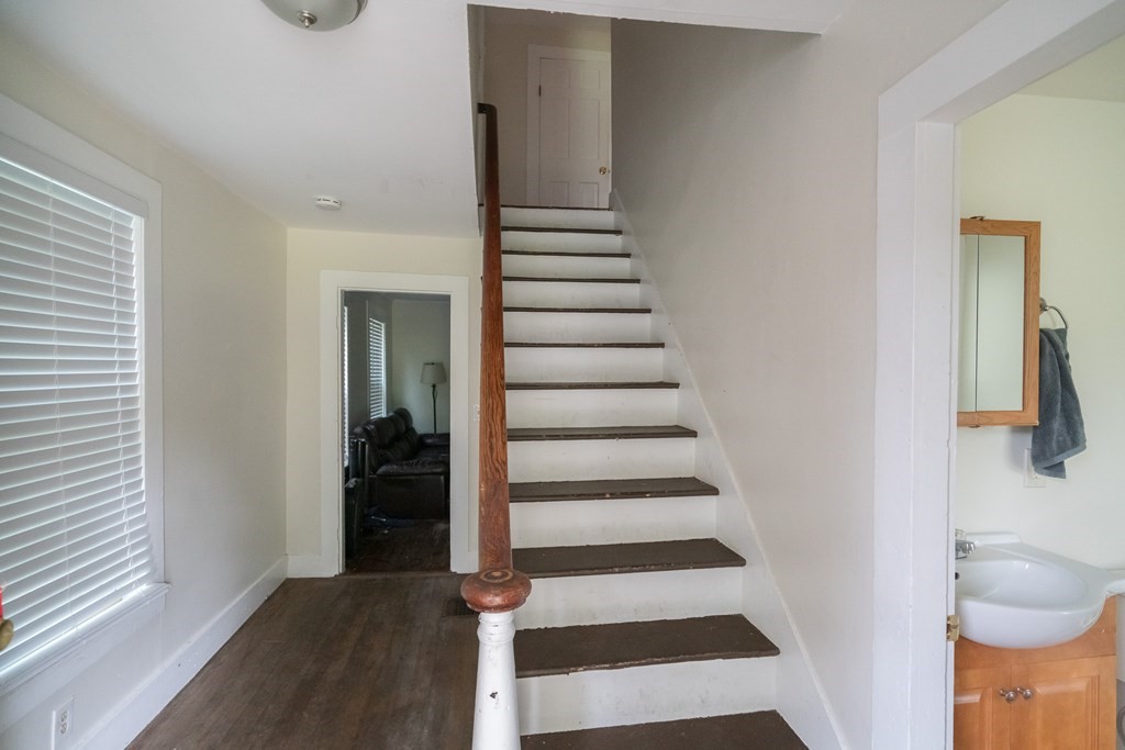 30 S Whitney St