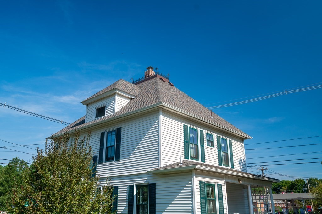 465 Newton St