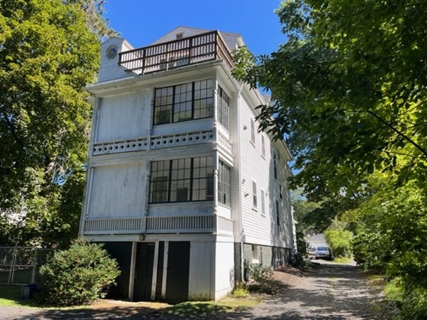 32 Kendrick Pl