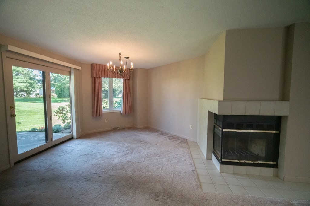 24 Mcintosh Dr # 24