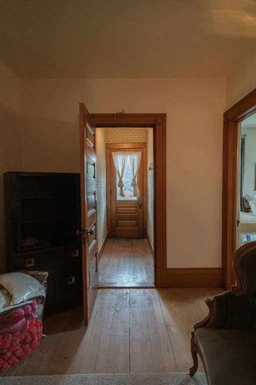 142 S Main St