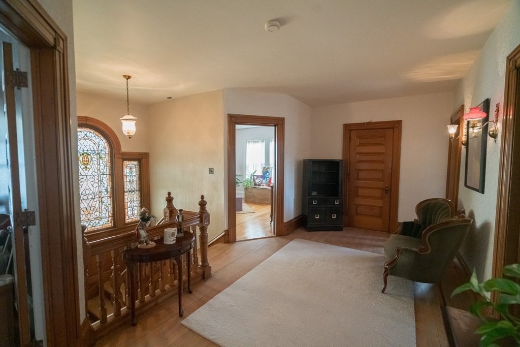 142 S Main St