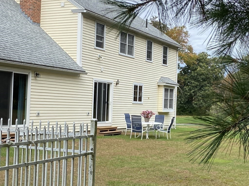 45 Oakwood Circle