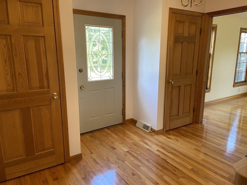 45 Oakwood Circle