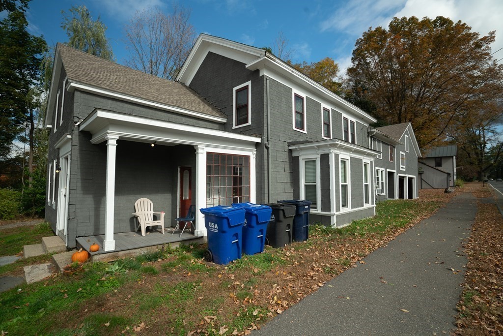 10 Pine St
