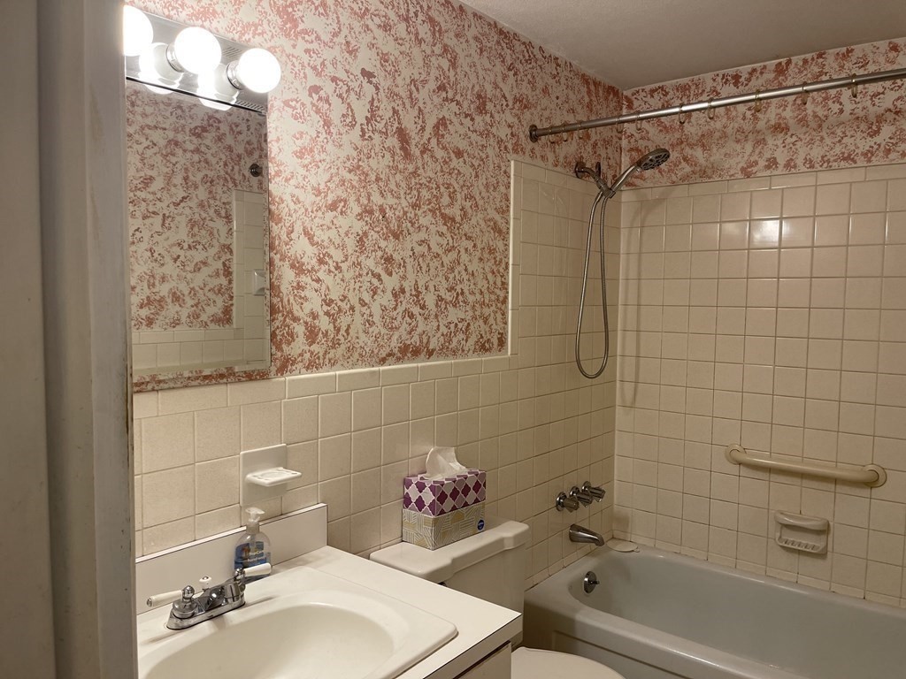 35 Maplewood Cir
