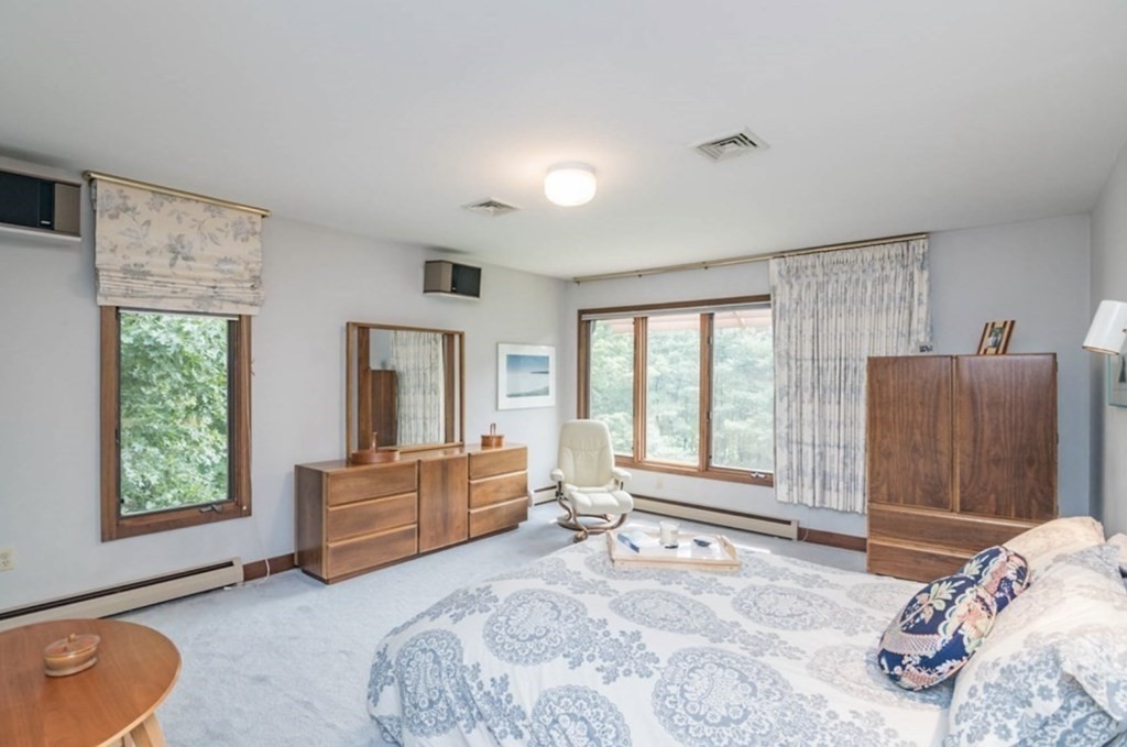 15 Drummer Hill Rd