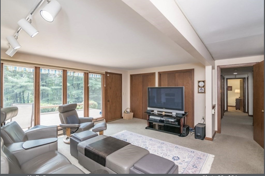 15 Drummer Hill Rd