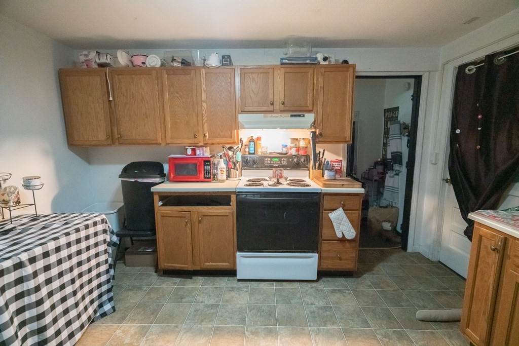 19 Old Amherst Rd