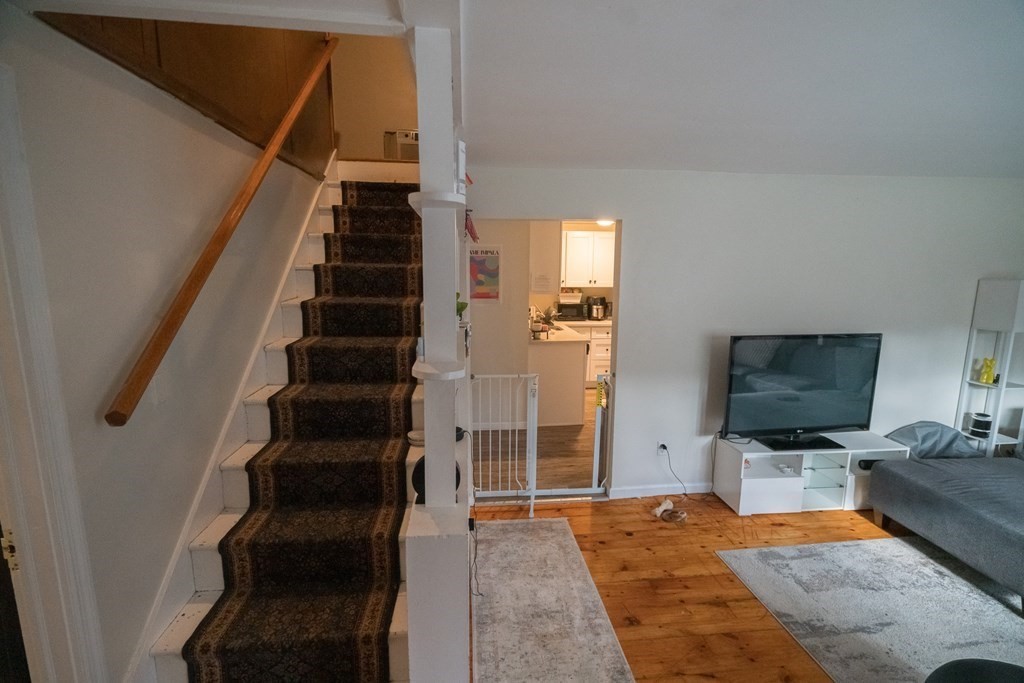 370 Pelham Rd