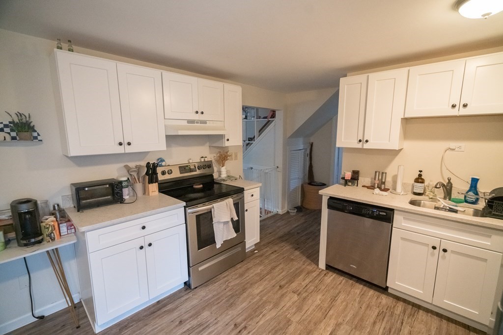 370 Pelham Rd