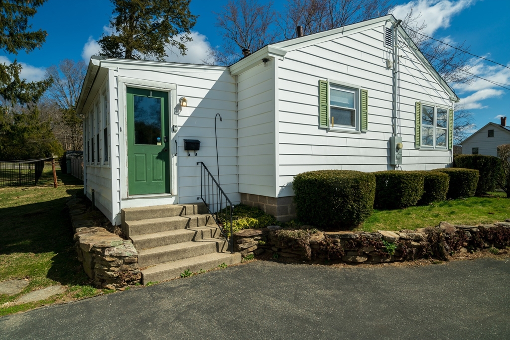 24 Canton Ave