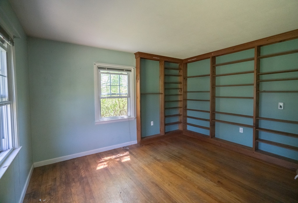319 West St