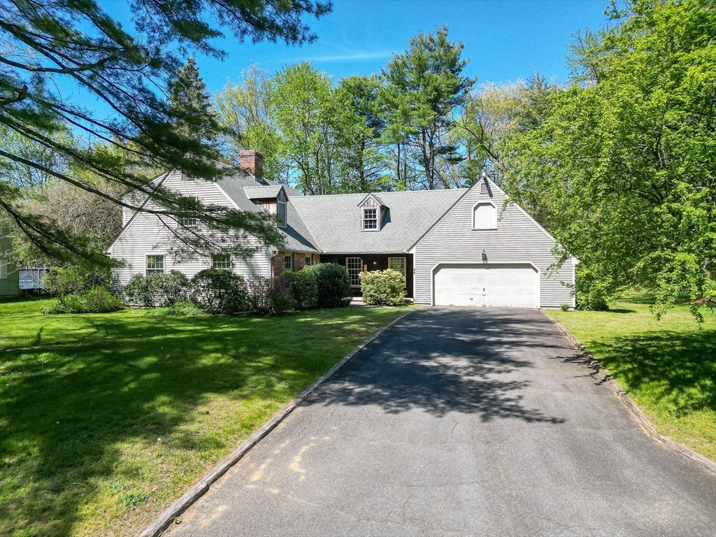 44 King Philip Ave