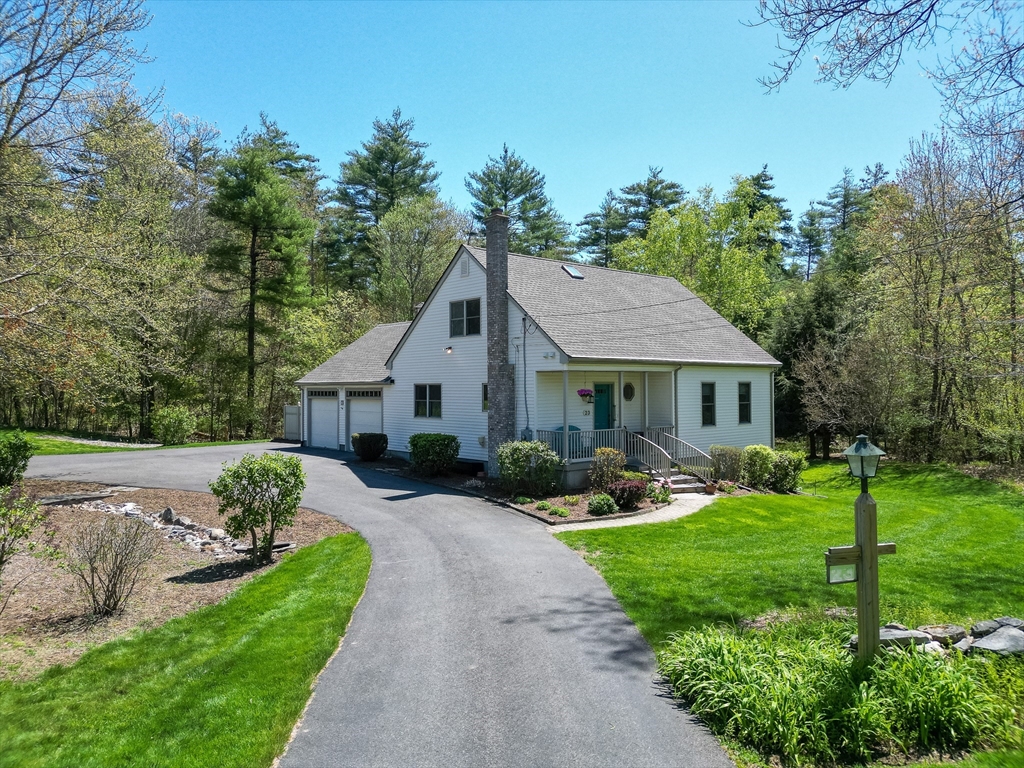 23 Segur Ln