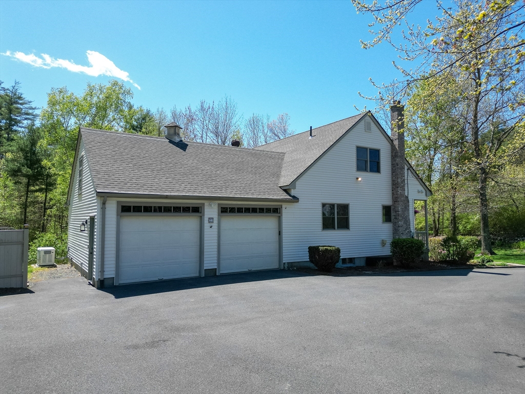 23 Segur Ln