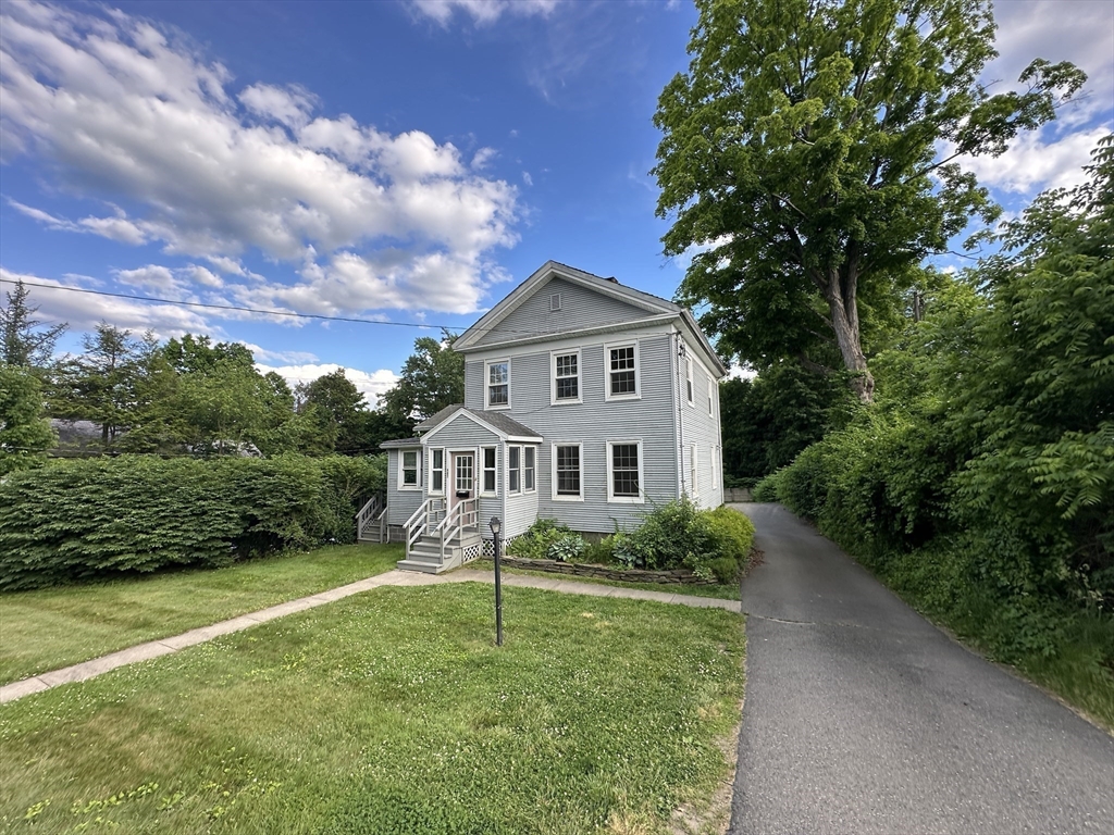 487 Main St