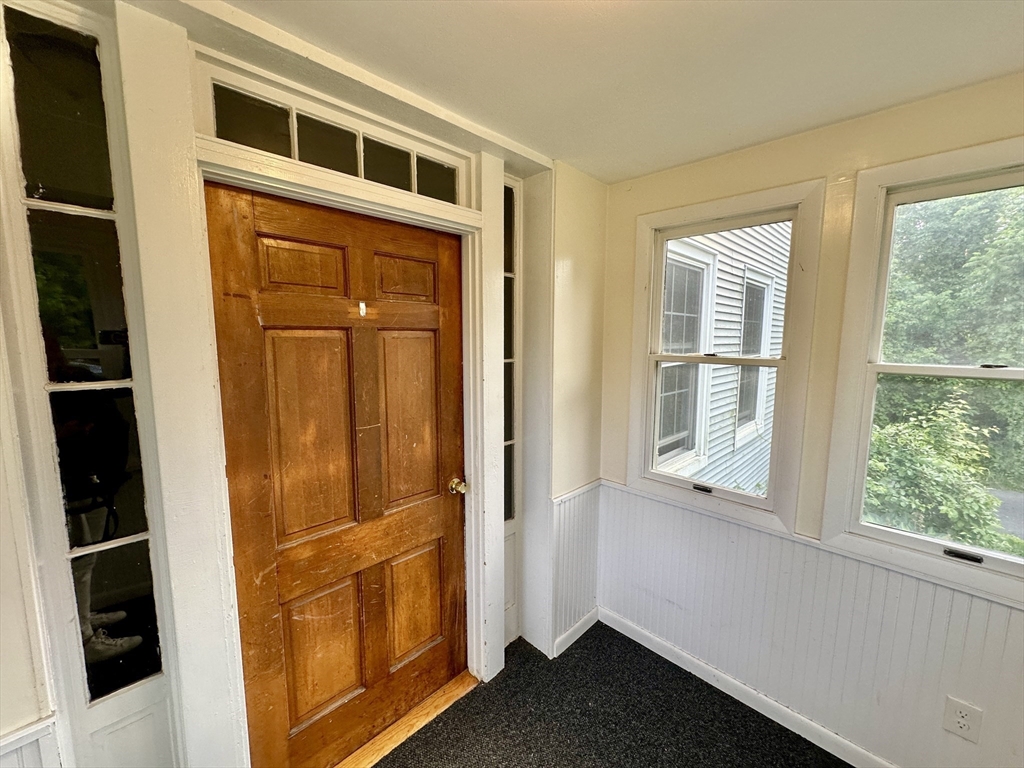 487 Main St