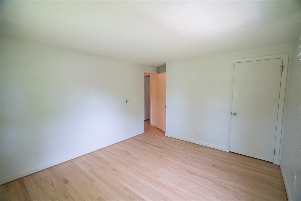 2 Woodlawn Rd