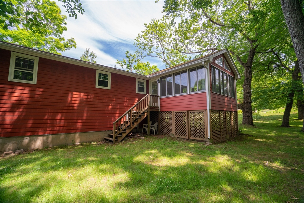 2 Woodlawn Rd