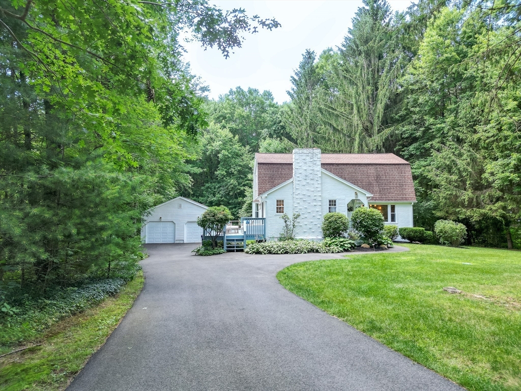 11 Sherwood Dr