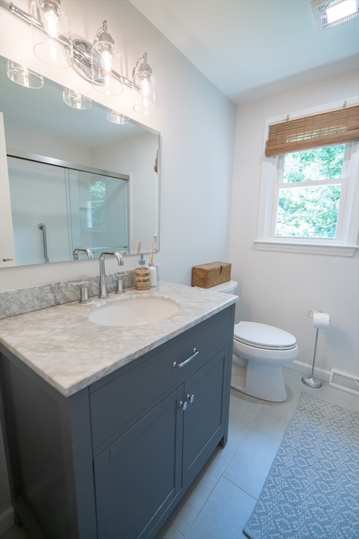 11 Sherwood Dr