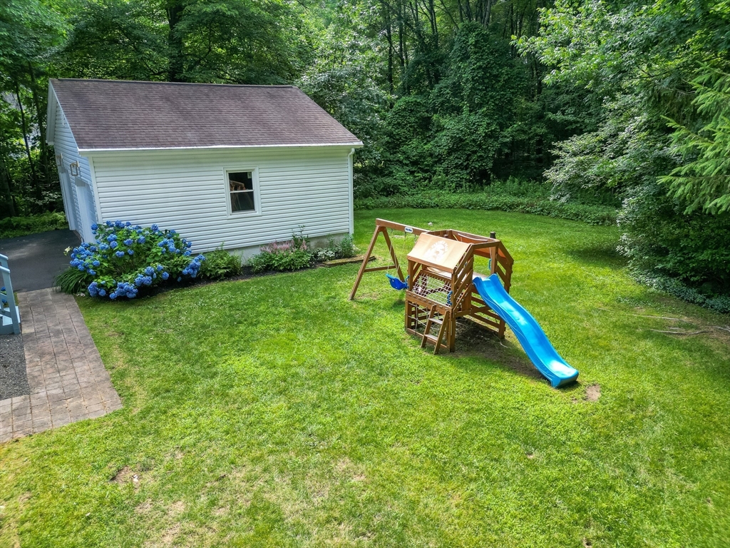 11 Sherwood Dr