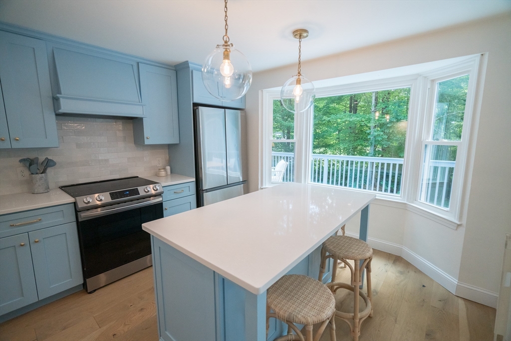 11 Sherwood Dr