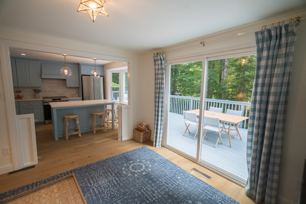 11 Sherwood Dr