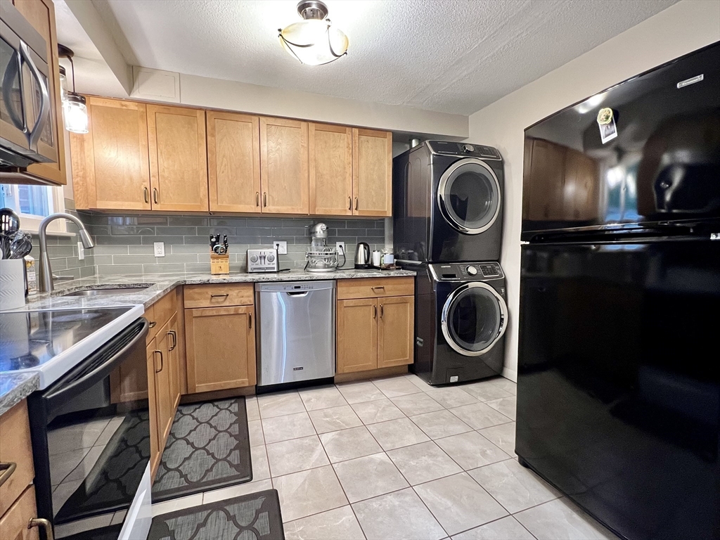 252 West St # 3