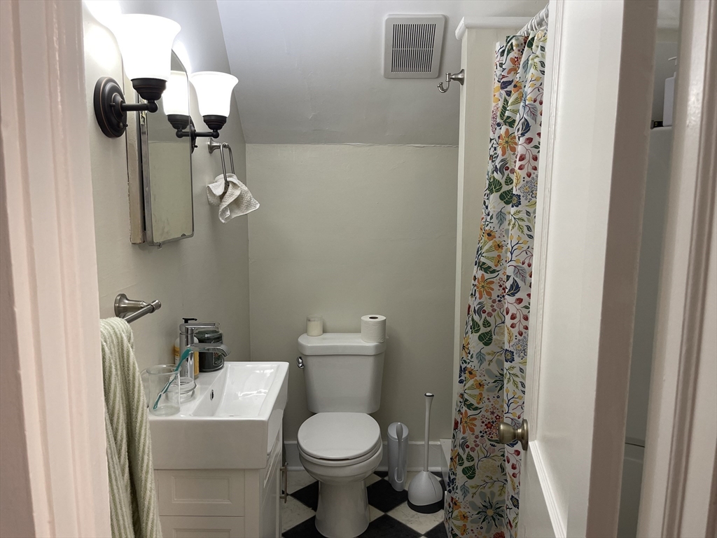 32 Kendrick Pl