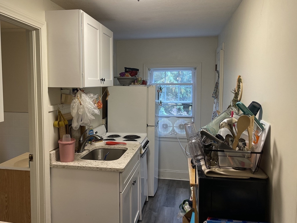 140 Sunset Ave
