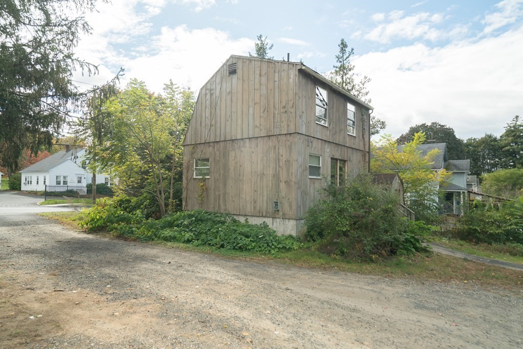 203 Northampton Rd