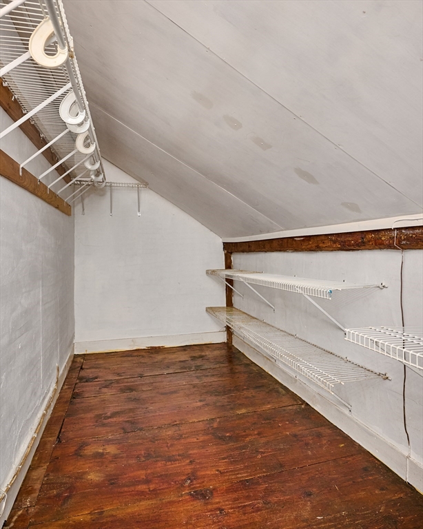 38 Pine St