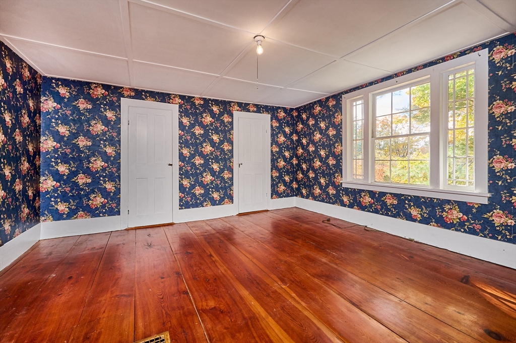 38 Pine St