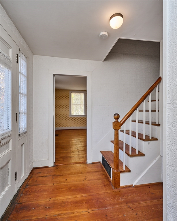 38 Pine St