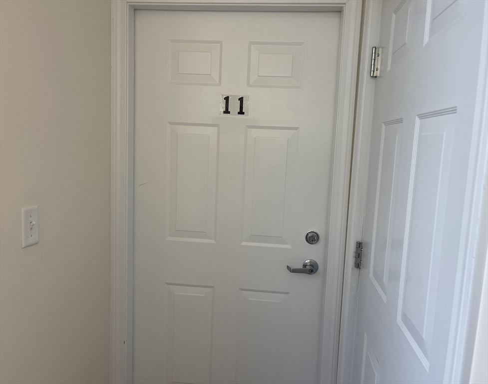 245 Russell St # 11A