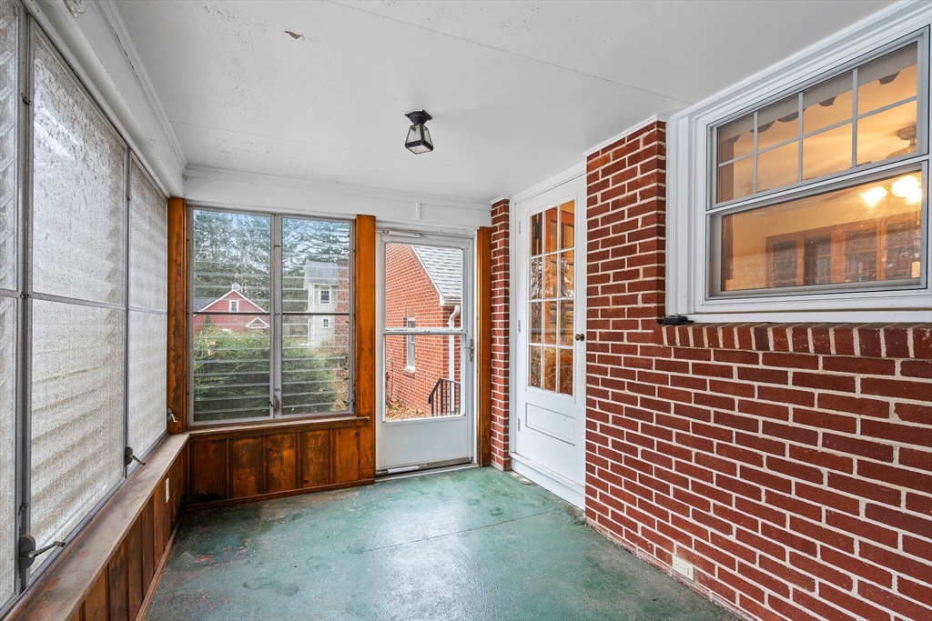 106 Clark St
