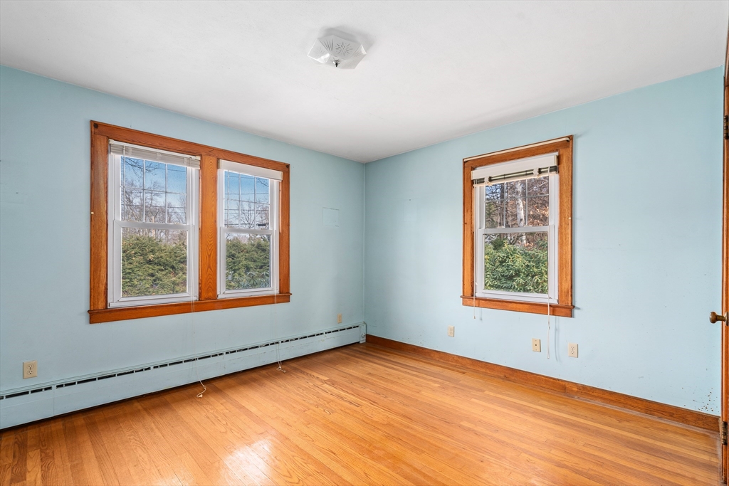 106 Clark St
