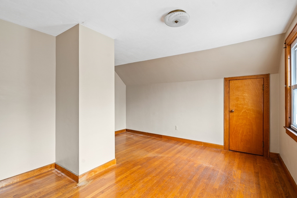 106 Clark St