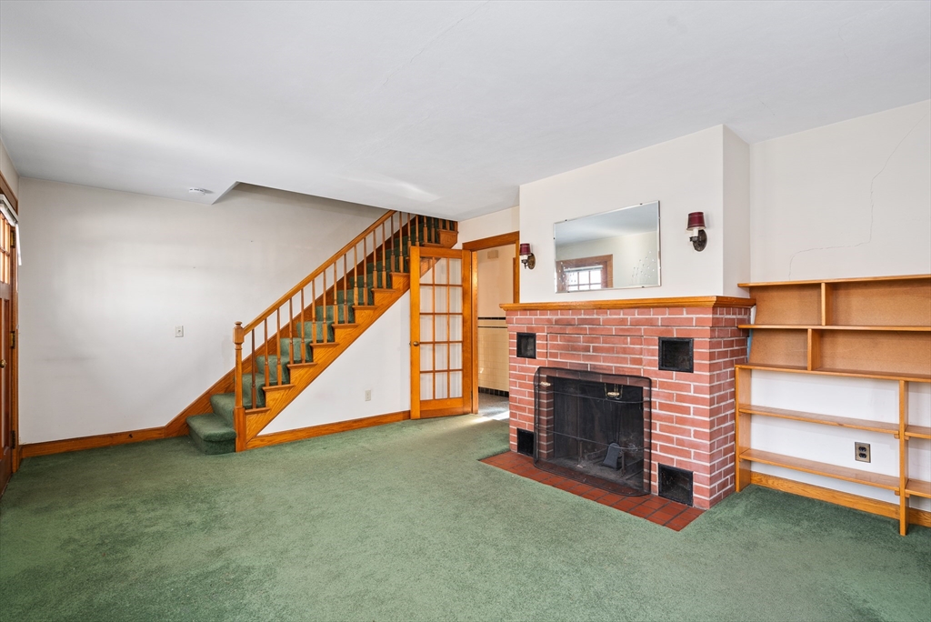 106 Clark St