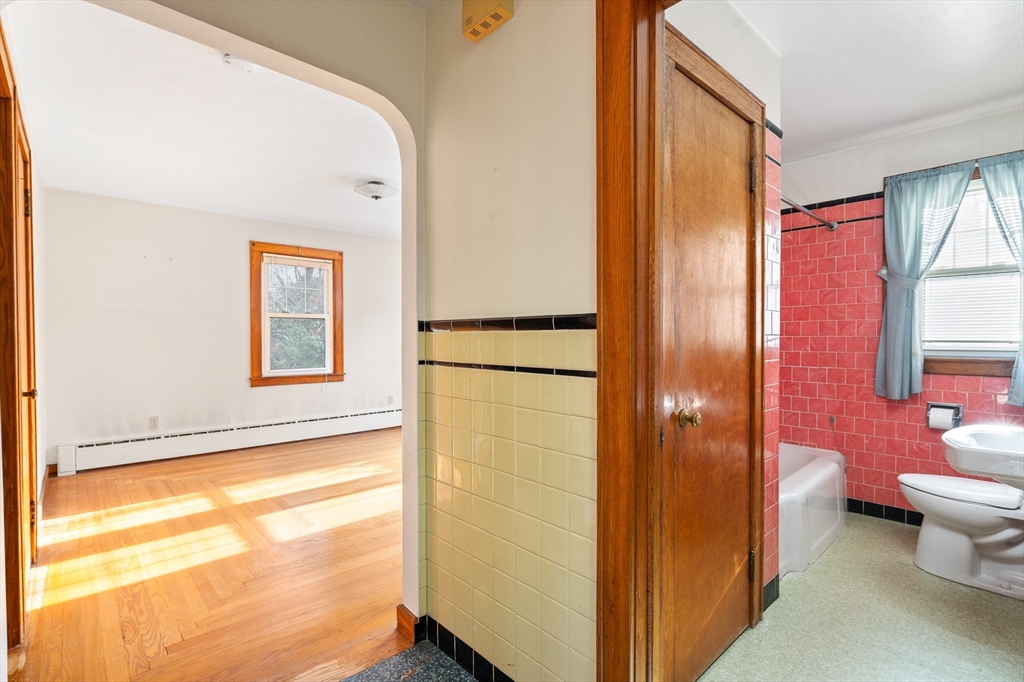 106 Clark St