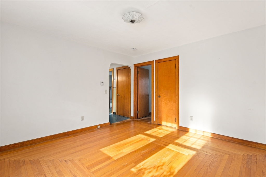106 Clark St