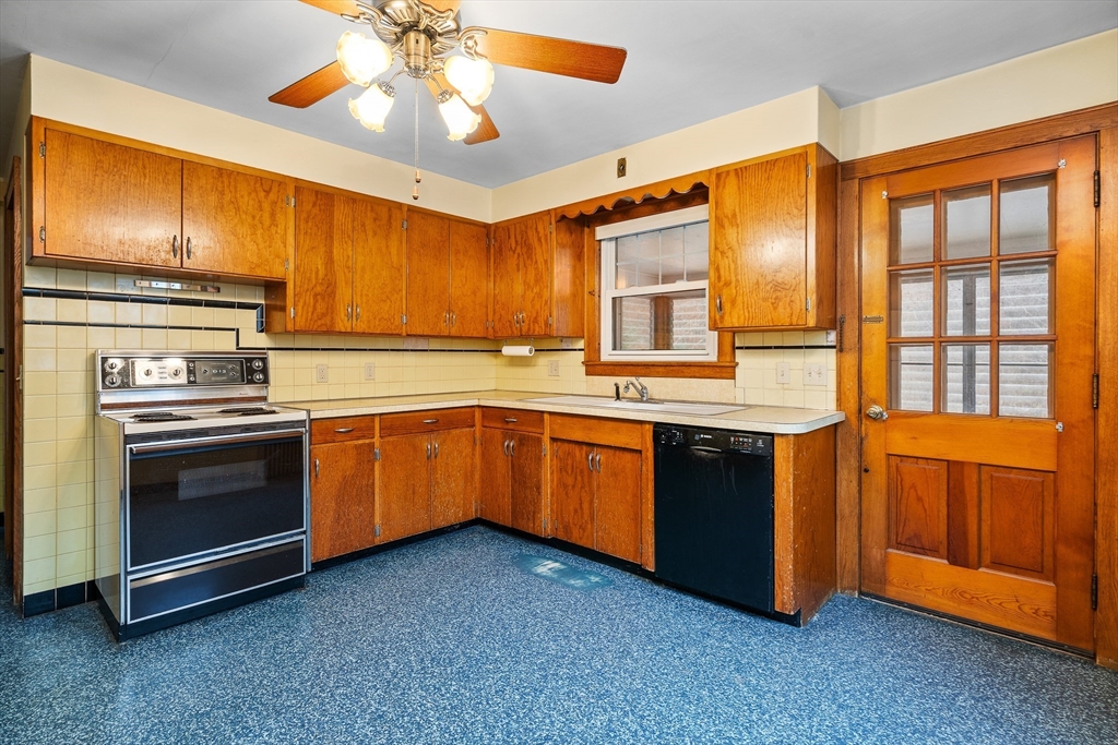 106 Clark St