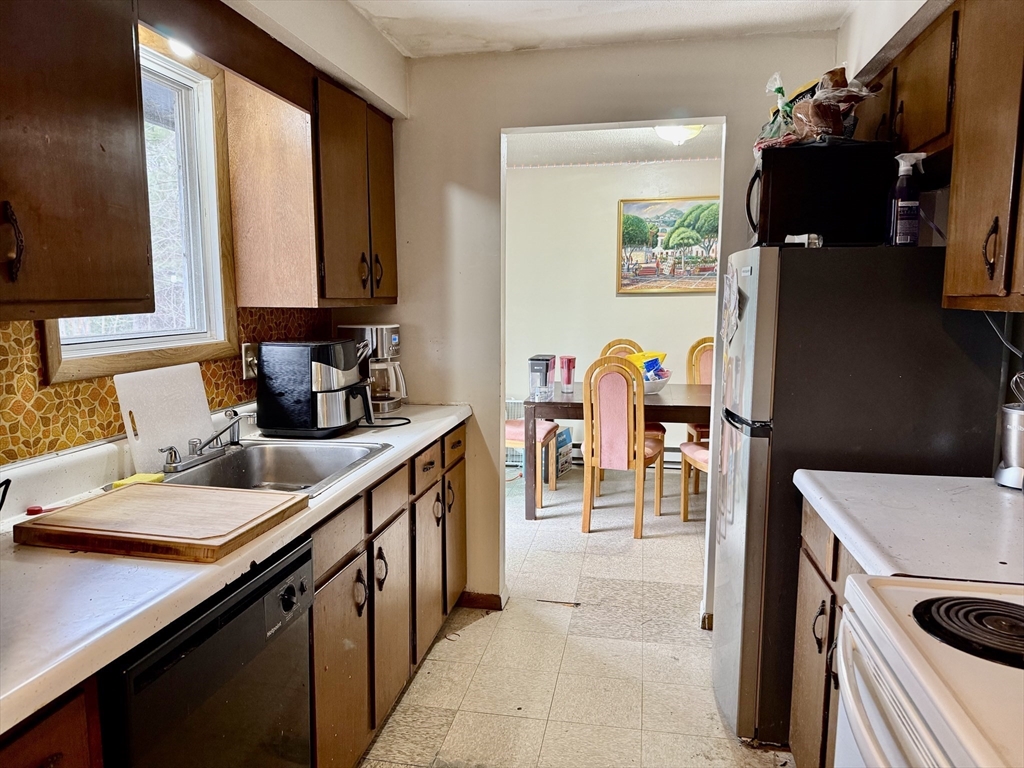 237 Grantwood Dr
